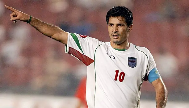 СМИ: Легендарный футболист приговорен в Иране к смертной казни