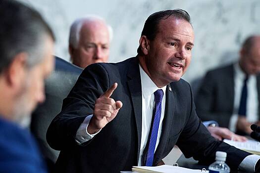 Американский сенатор выступил против дальнейшей помощи Украине