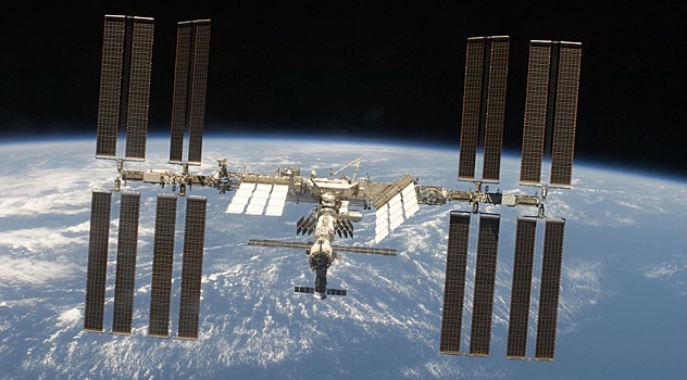 На МКС выведут 14-е поколение космических мух