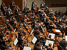 Знаменитый итальянский дирижер Джанадреа Нозеда примет участие в фестивале "Белые ночи"