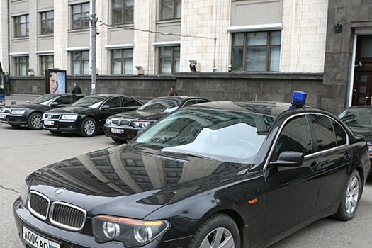 Правительство поддержало ужесточение наказания за непропуск машин с мигалками