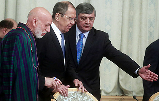 Празднование столетия дипотношений Москвы и Кабула превратилось в межафганские переговоры