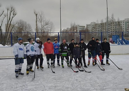 В Савелках прошел районный турнир по хоккею