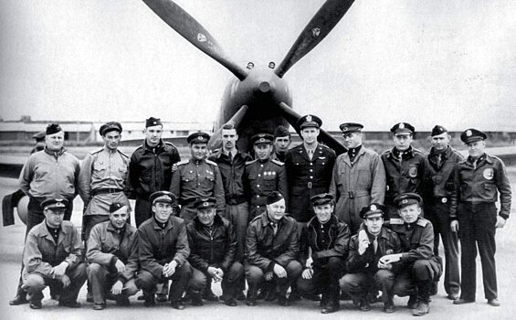 75 лет назад заработала советско-американская авиатрасса Аляска - Сибирь