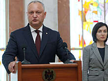Додон обвинил Санду в желании изменить конституцию Молдавии в своих личных интересах