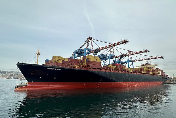 КСИР&nbsp; объявил о захвате двух судов после попытки пройти через Ормузский пролив