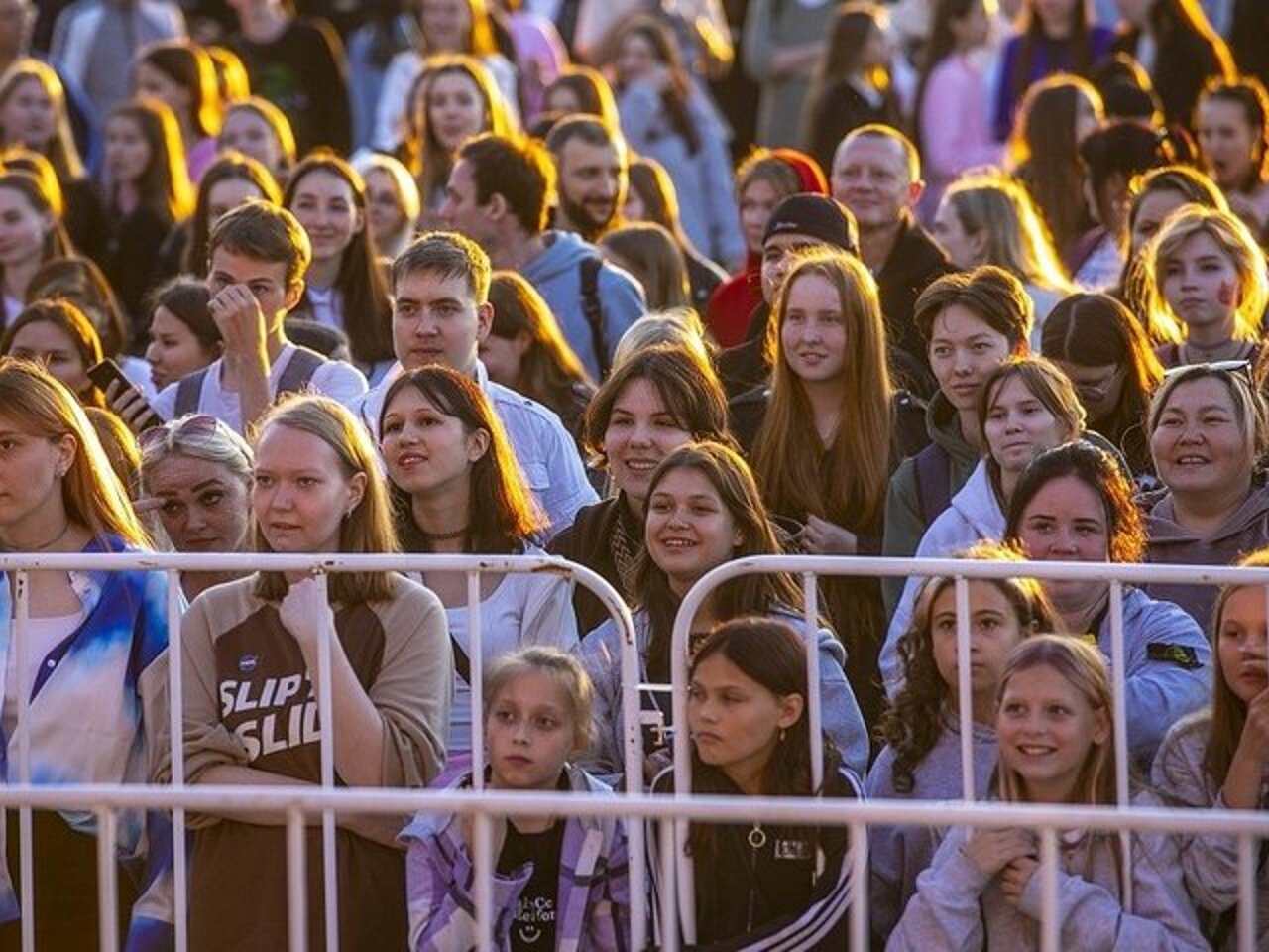 Трейлер взрослой жизни: как Нижнекамск встретил День молодёжи -  Рамблер/женский