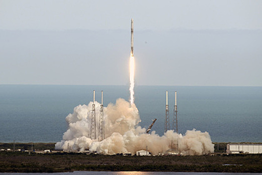 США запустили Falcon 9 вслед за «Протоном-М»