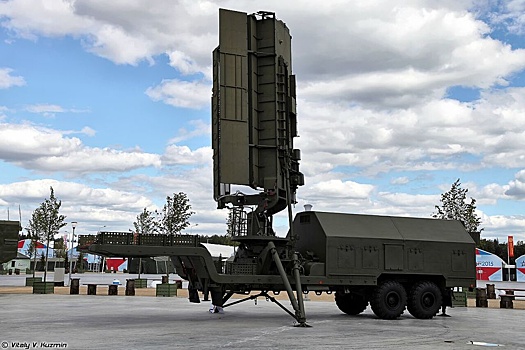 Украинскую РЛС уничтожили под дымовой завесой и сняли удар на видео