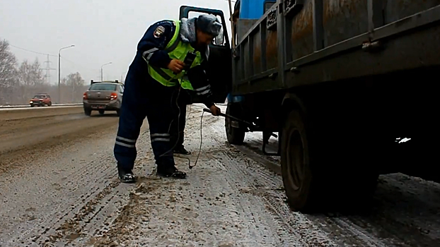 В Челябинске свыше 140 грузовиков оштрафовали за выхлопы