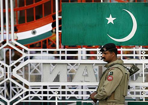 В результате взрыва в Пакистане 20 человек ранены