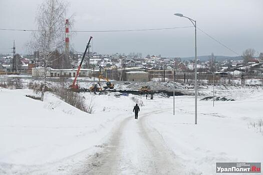 В Первоуральске ликвидировали последствия разлива желто-зеленой жидкости