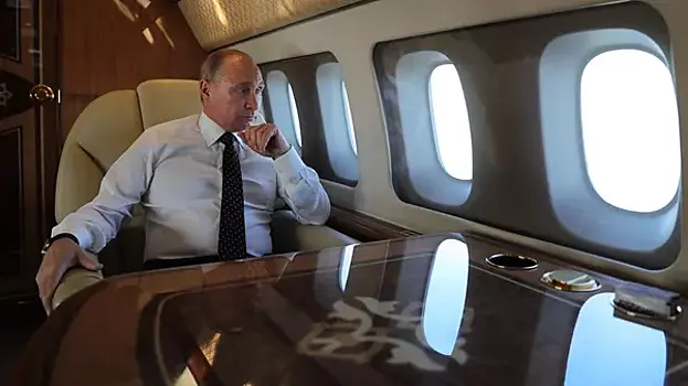 Ушаков анонсировал два зарубежных визита Путина