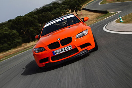 Дрифт BMW M3 GTS с гонщиком Stig из Top Gear