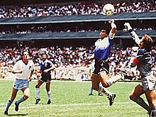 Гол рукой Марадоны – 3-й среди худших решений судей в истории по версии FourFourTwo, рука Анри – 4-я, Эвребе – 6-й, гол Англии в финале ЧМ-1966 – 21-й