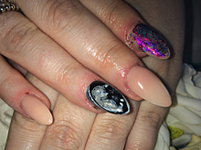 У будущих мам появился новый тренд — маникюр со снимками УЗИ