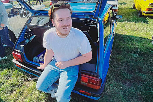 Фанат 90-х годов сделал из своего дома портал в прошлое