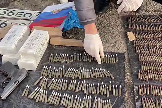 На Кубани в машине москвича нашли гранатометы, автомат и патроны