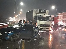 Остановился, чтобы высадить пассажиров: три человека пострадали в ДТП на Западном подъезде к Ростову