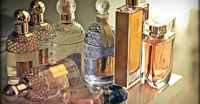 История парфюмерных флаконов: от коробочки для благовоний до дизайнерской бутылочки