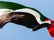 Банки ОАЭ ограничили работу с клиентами из РФ