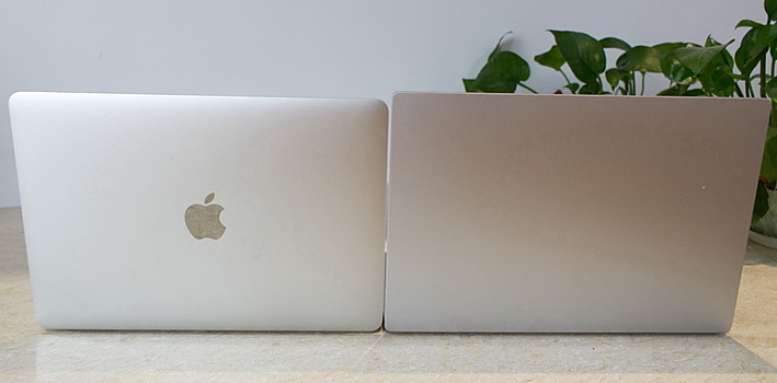 Сравнили MacBook 12 и Xiaomi Air 12. Останется только один