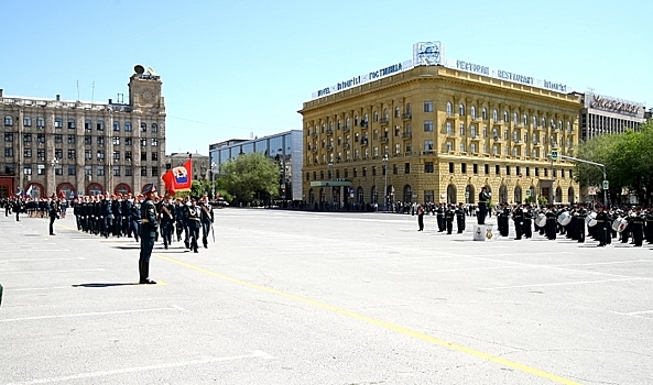 Генеральная репетиция парада ко Дню Победы состоялась в Волгограде