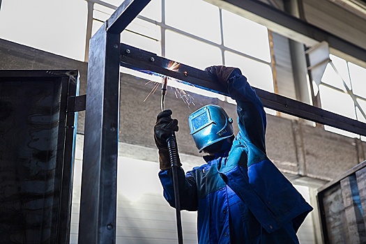 Российские производства заинтересовались наймом мигрантов