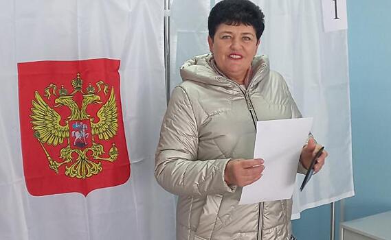 Курский депутат Госдумы Ольга Германова проголосовала на выборах президента