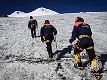 Четверо отправившихся на Эльбрус туристов подали сигнал о помощи