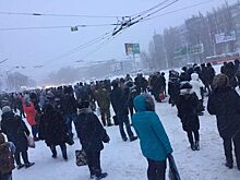 В Саратове продолжается круглосуточная работа горячих линий