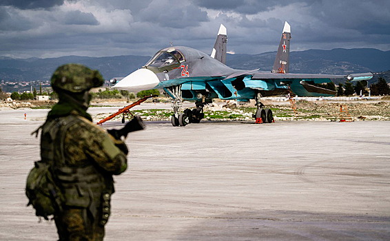 В Сирию прибыл российский самолет с гуманитарной помощью