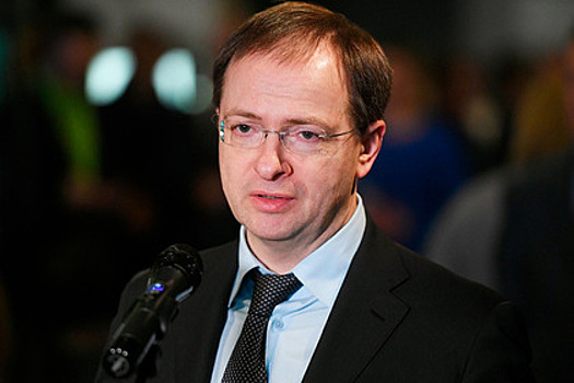 Мединский отказался комментировать новости о пентхаусе за 200 миллионов рублей