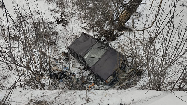 В Аткарске «девятка» вылетела в кювет. Пострадала пенсионерка