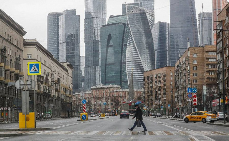Прогноз погоды: москвичей предупредили о резком похолодании и снеге