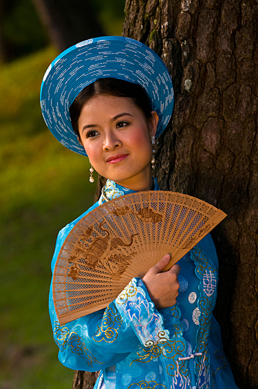 Невеста в традиционном платье, Хюэ, Вьетнам