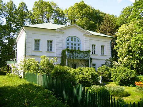 В библиотеке на Краснодарской покажут фотографии мест, где творил Лев Толстой