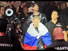 Волгоградка Виктория Дудакова вышла на бой UFC с российским триколором