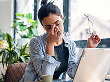 Люди назвали главную причину упадка сил на работе зимой