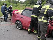 В Курчатове на переезде столкнулись тепловоз и «Лада»