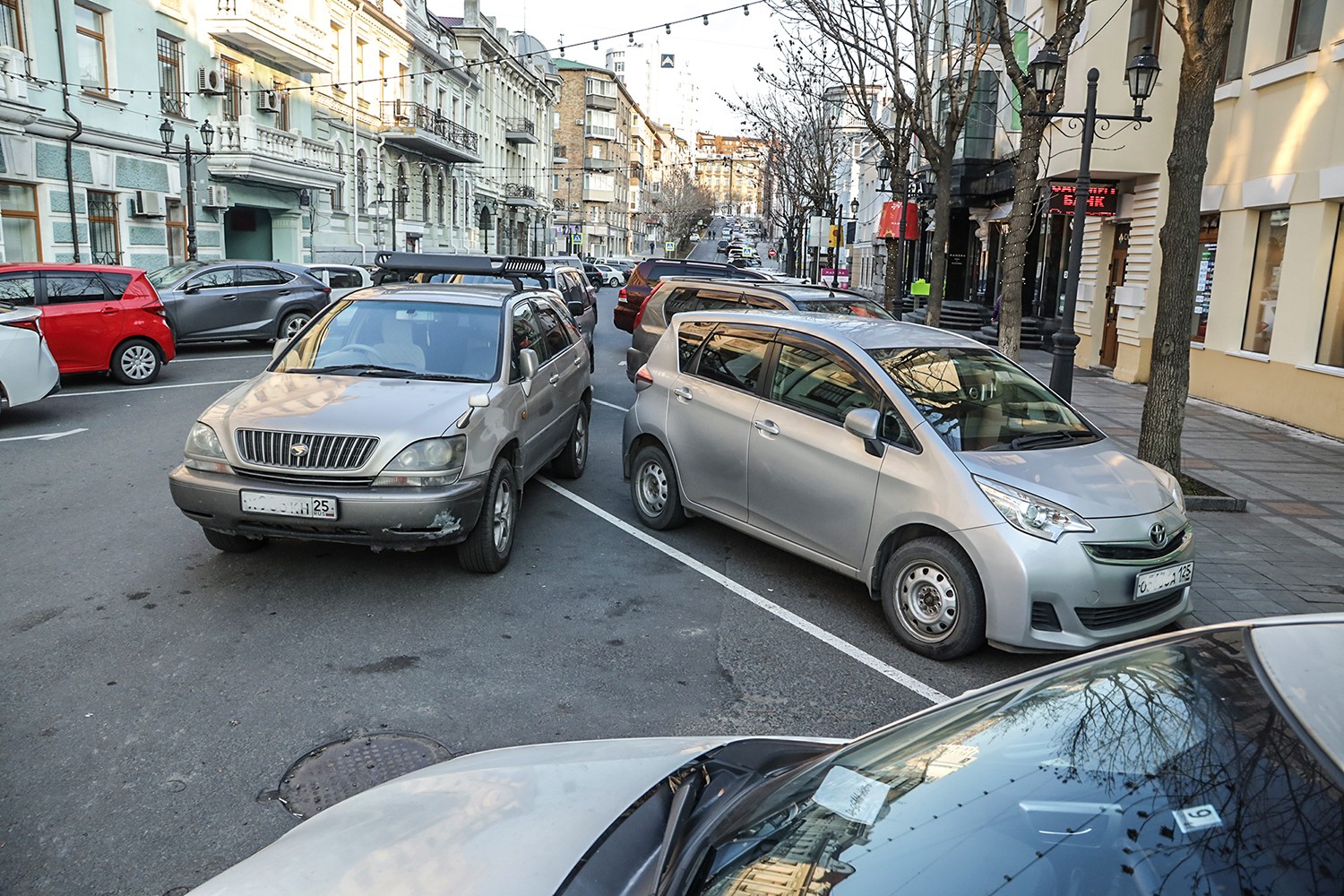 Стрельбу по автомобилям расследуют во Владивостоке