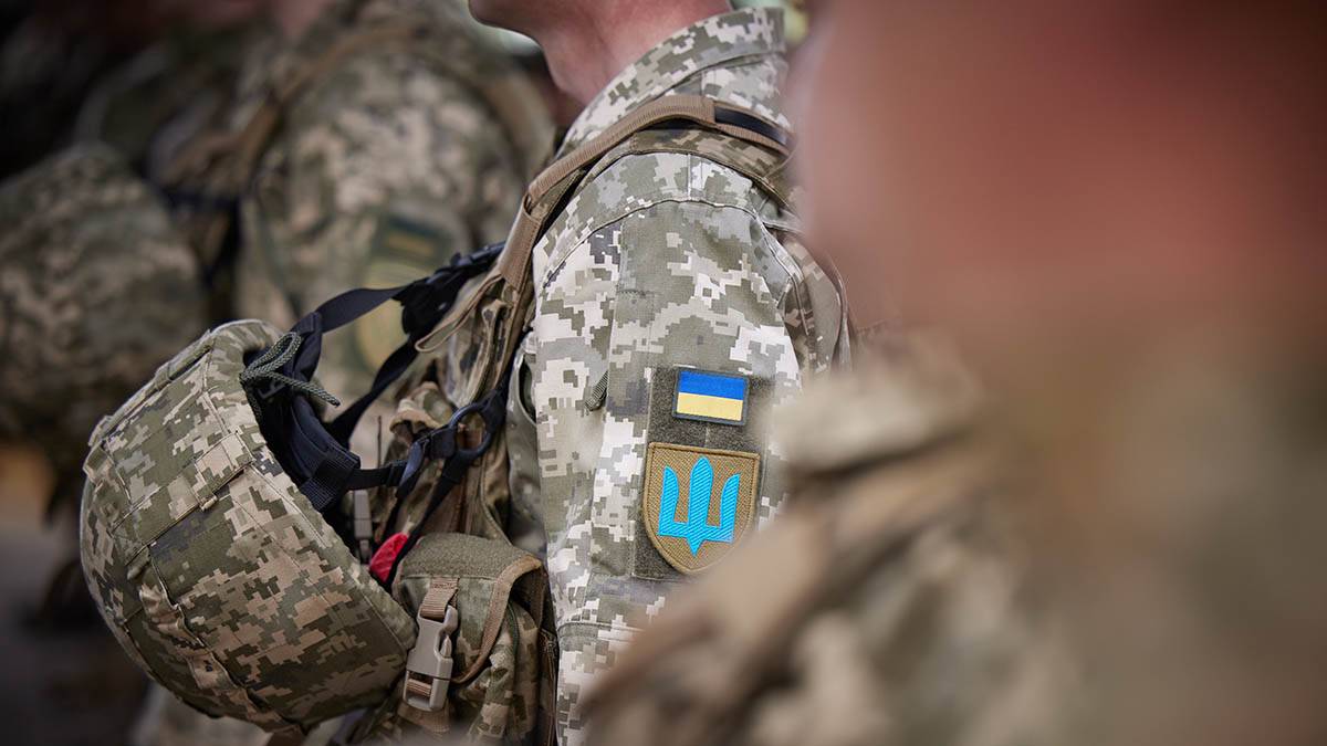 СМИ: Непригодных к службе солдат ВСУ держат в подвале и не платят зарплату