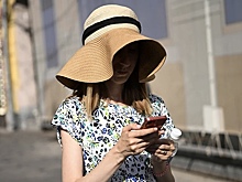 Эксперт рассказала, как спасти телефон от перегрева в жару