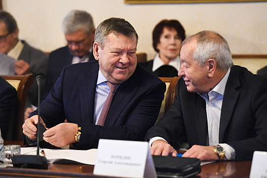 Почетные граждане обсудили с губернатором и правительством Ленобласти остро волнующие вопросы