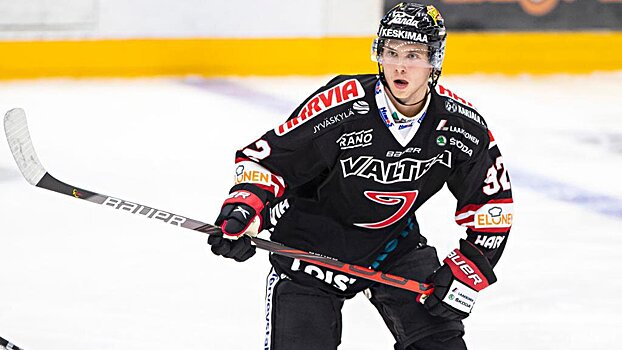 Ламберт набрал 5 очков в 2 матчах Финляндии на МЧМ. Он выйдет на драфт НХЛ в 2022 году