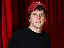 Звезда «Социальной сети» Джесси Айзенберг пожертвует почку незнакомцу