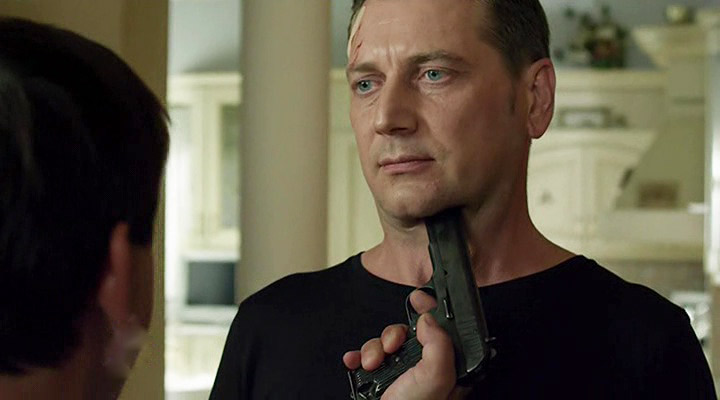 Забивший жену гвоздодером актер вышел на свободу