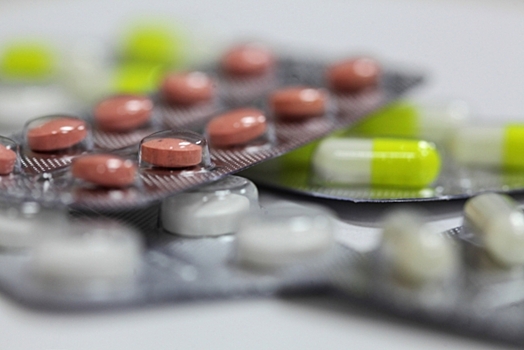 Минздрав предложил разрешить ввозить в Россию незарегистрированные лекарства