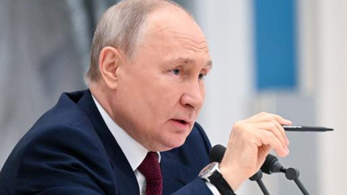 Путин: противник сотнями посылает беспилотники на Россию