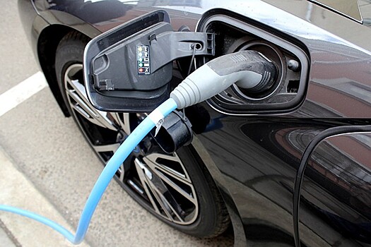 Сколько должна стоить нефть, чтобы остановить индустрию электромобилей?
